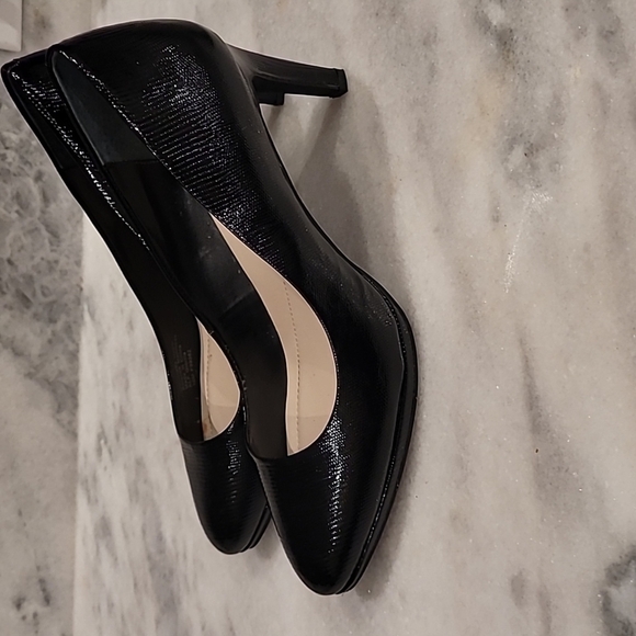 Alfani Shoes - COPY - 𝅺Alfani  black textured heels size 10